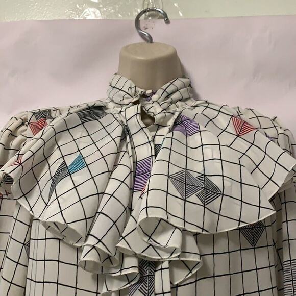 CHAUS PETITE BEAUTIFUL BLOUSE SIZE 8 100% POLYESTER - Picture 5 of 5